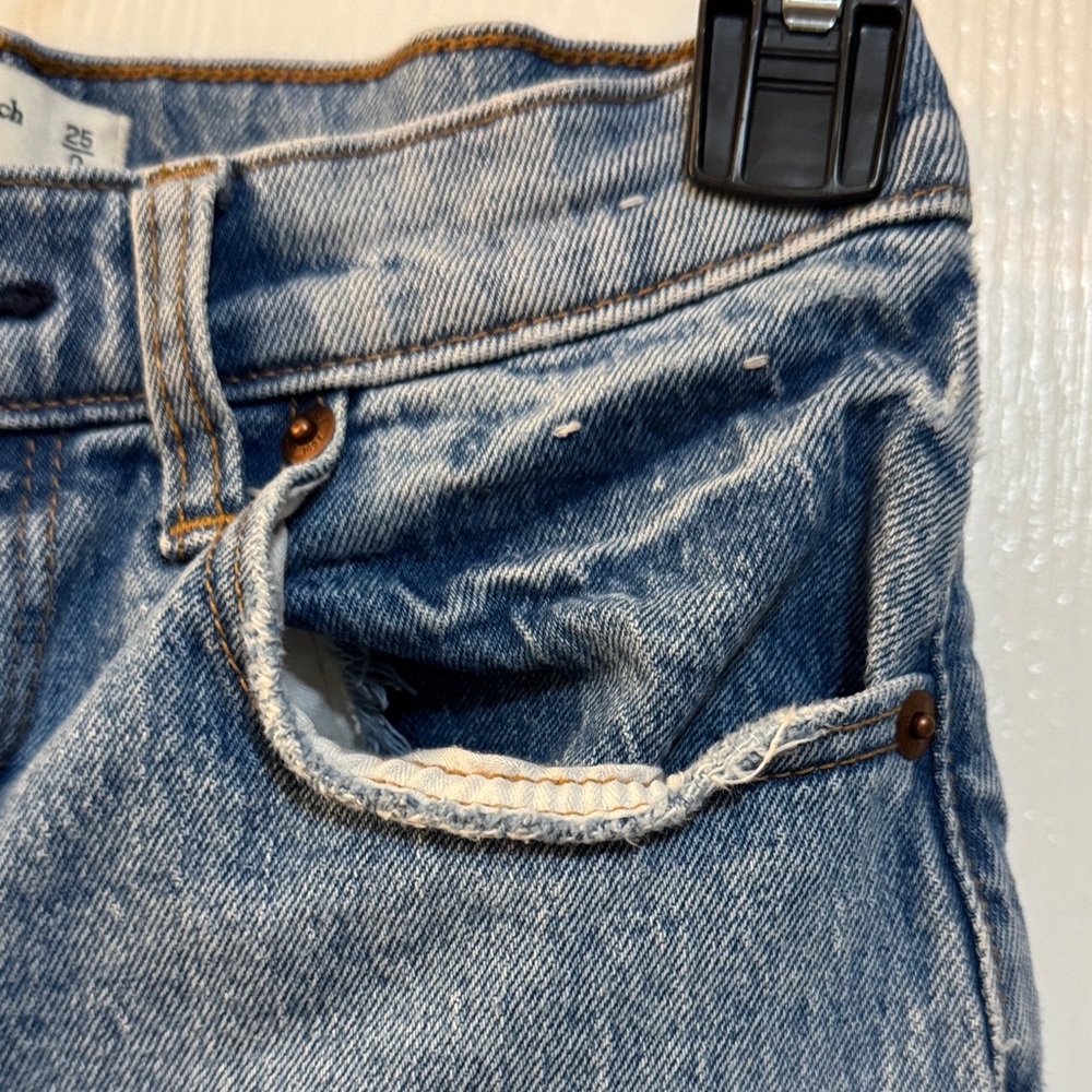 Abercrombie & Fitch Light Blue High Rise Jeans - Picture 5 of 9